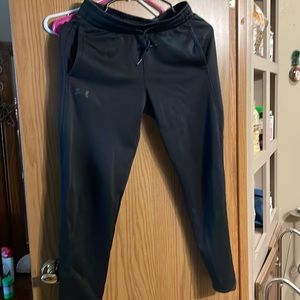 Under Armour size L joggers